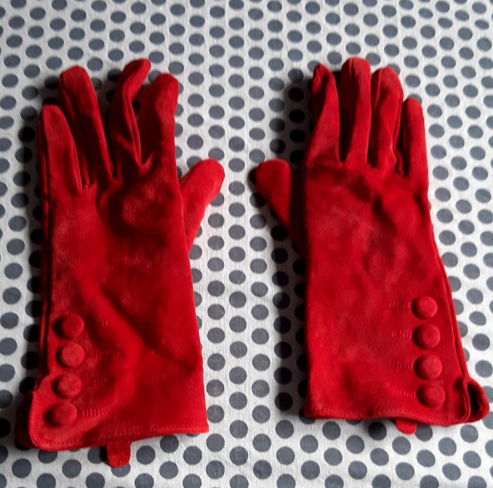 Handschoenen suède leder rood, Kleding | Dames, Mutsen, Sjaals en Handschoenen, Ophalen, Zo goed als nieuw, Maat 38/40 (M), Handschoenen