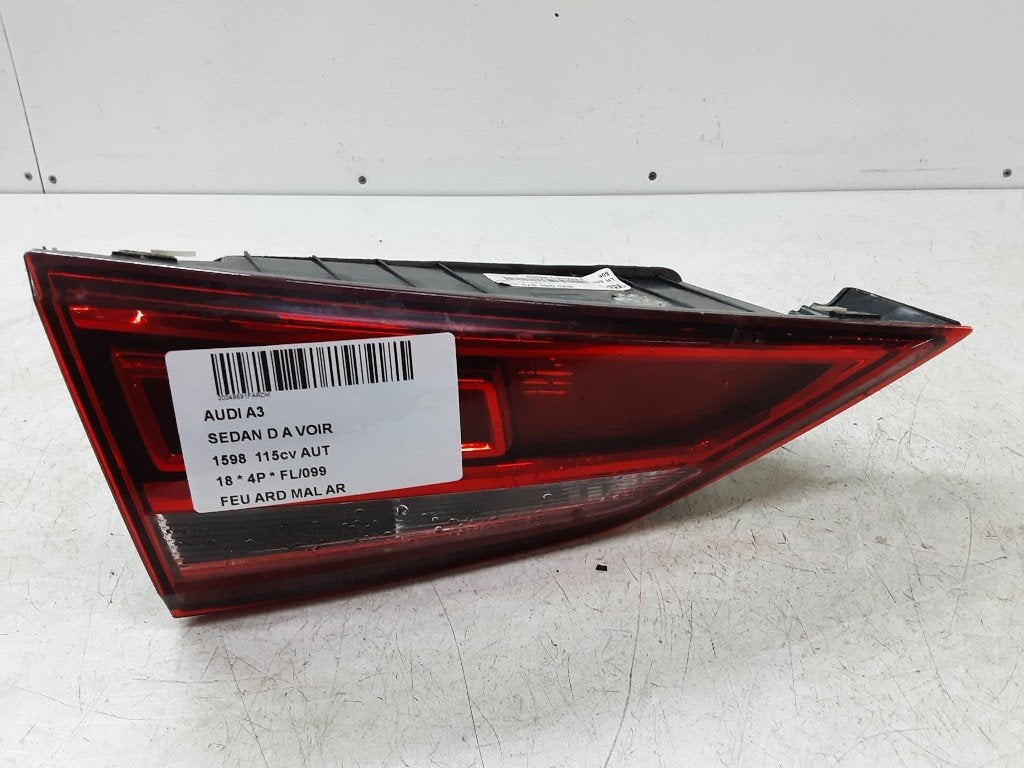ACHTERLICHT RECHTS ACHTERKLEP Audi A3 Limousine (8VS / 8VM), Gebruikt, Mevr. I. Hauben, Audi, Rue de l'Espoir 34 34
4030  GRIVEGNÉE, BE