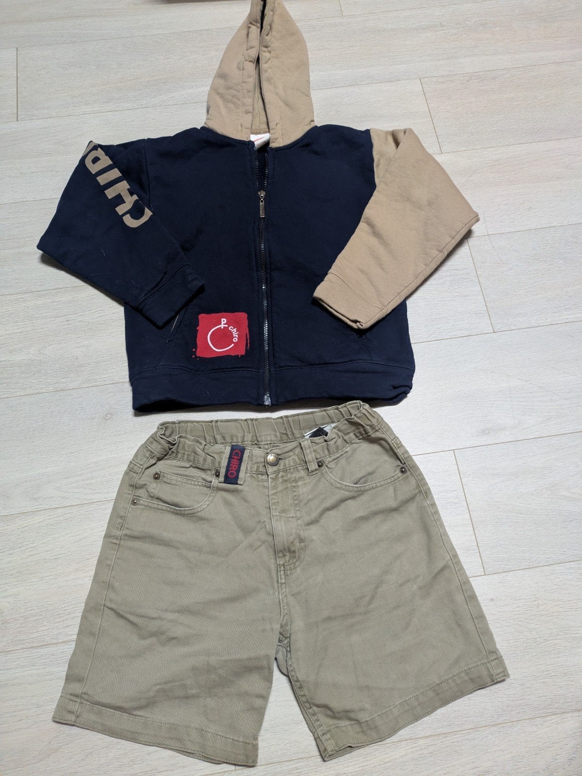 chiro trui en short maat 152, Envoi