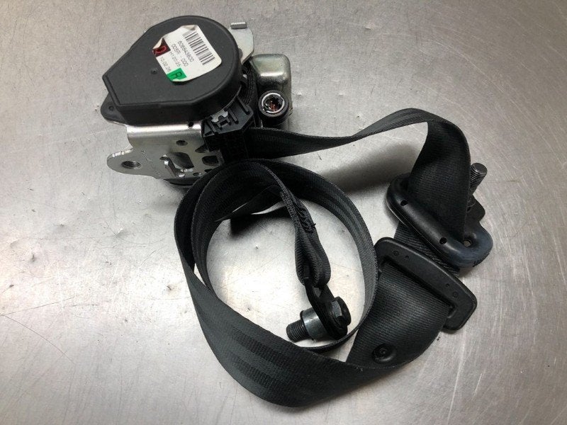 CEINTURE DE SECURITE AVANT DROIT Mitsubishi Colt (Z2 / Z3), Utilisé, Mitsubishi