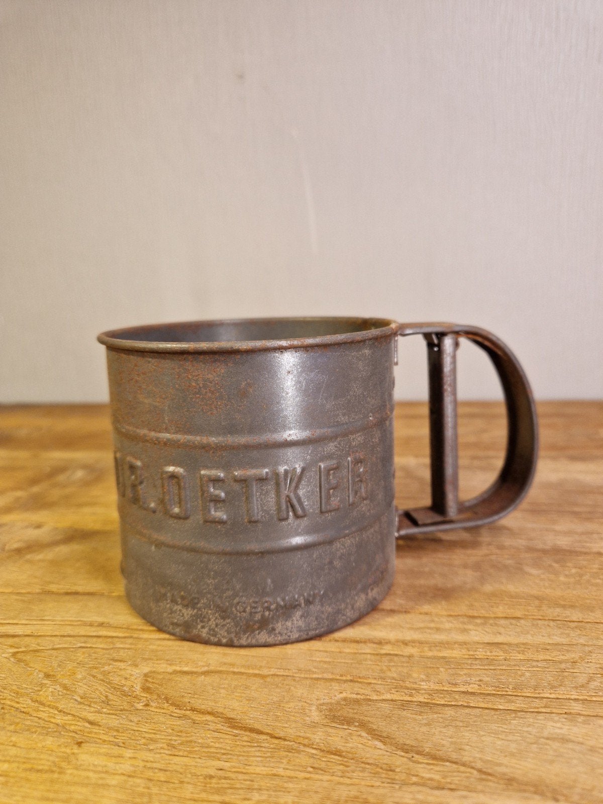 dokter Oetker vintage bloemzeef suiker strooier blik, Antiek en Kunst, Ophalen of Verzenden