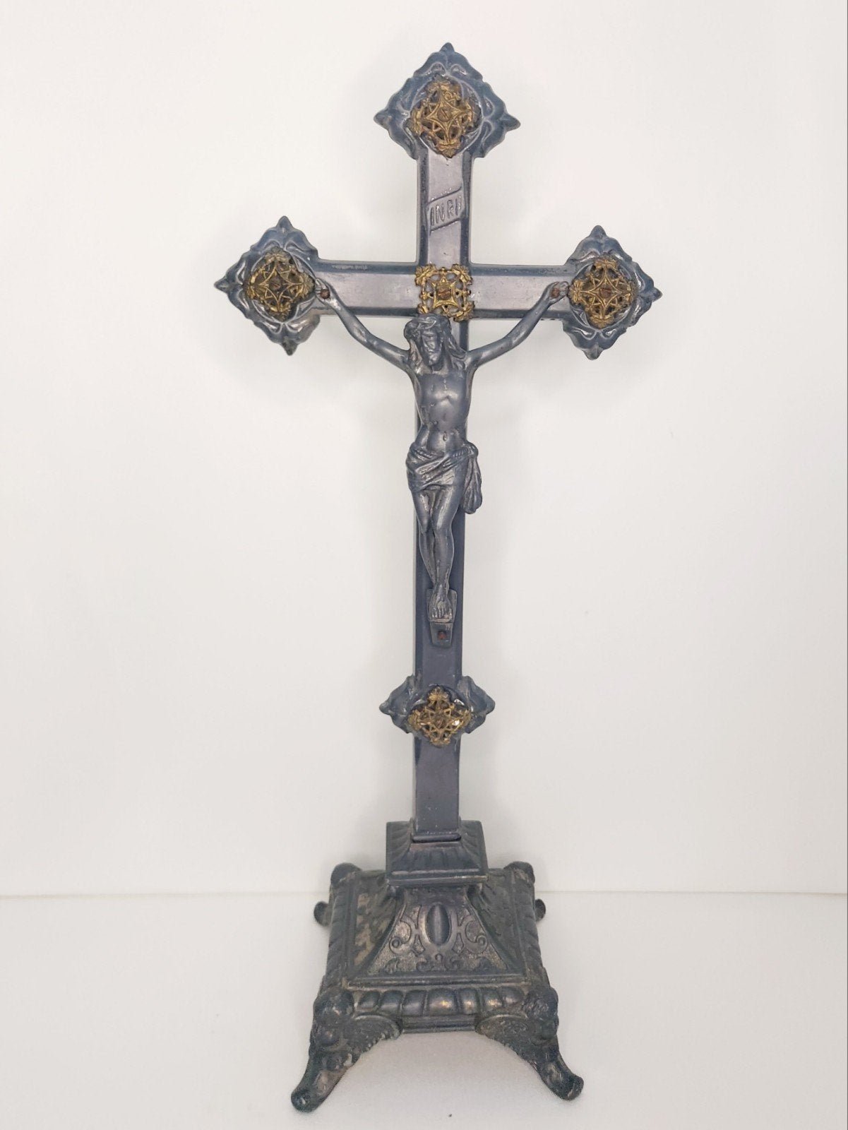 Ancien Crucifix style baroque, Enlèvement ou Envoi