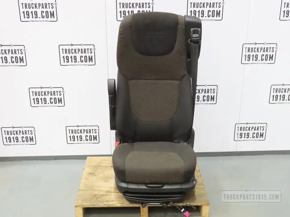 DAF 1912369 | Bestuurdersstoel XF, Autos : Pièces & Accessoires, Pièces camion, DAF, Intérieur et Revêtement, Utilisé, Enlèvement