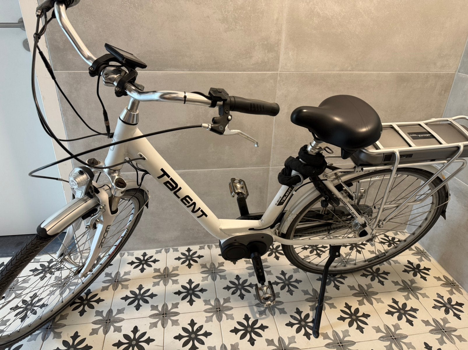 Elektrische fiets TALENT 3355km, Fietsen en Brommers, Elektrische fietsen, Zo goed als nieuw, Ophalen