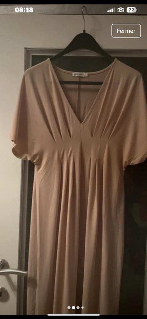 Robe douce élastique beige Lurex Biso’sProject, Kleding | Dames, Jurken, Zo goed als nieuw, Beige, Ophalen of Verzenden