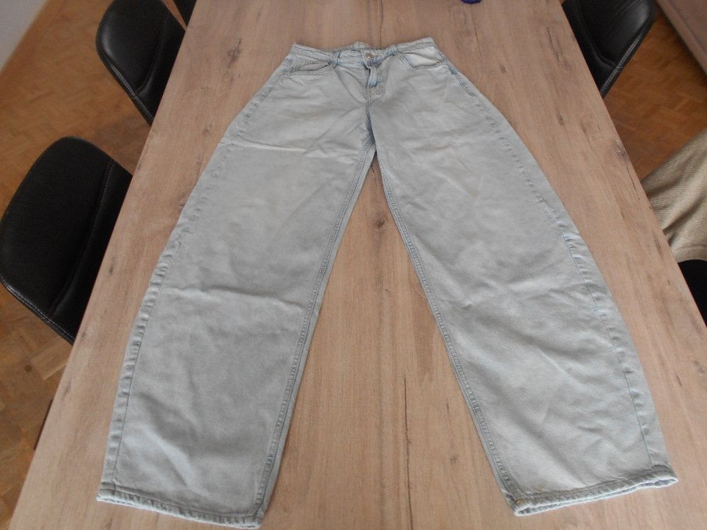 licht kleurig jeans maat 38 bershka, Bershka, Enlèvement ou Envoi, Comme neuf, Autres tailles de jeans