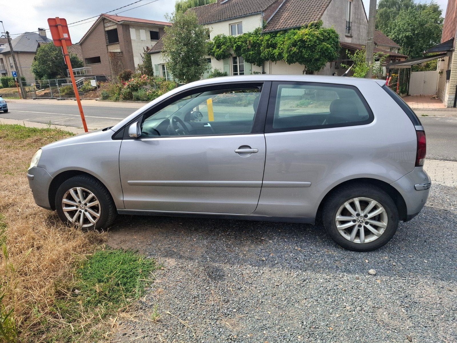 polo 1.4 essence  Boite automatique, Autos, Argent ou Gris, Achat, Entreprise, Automatique