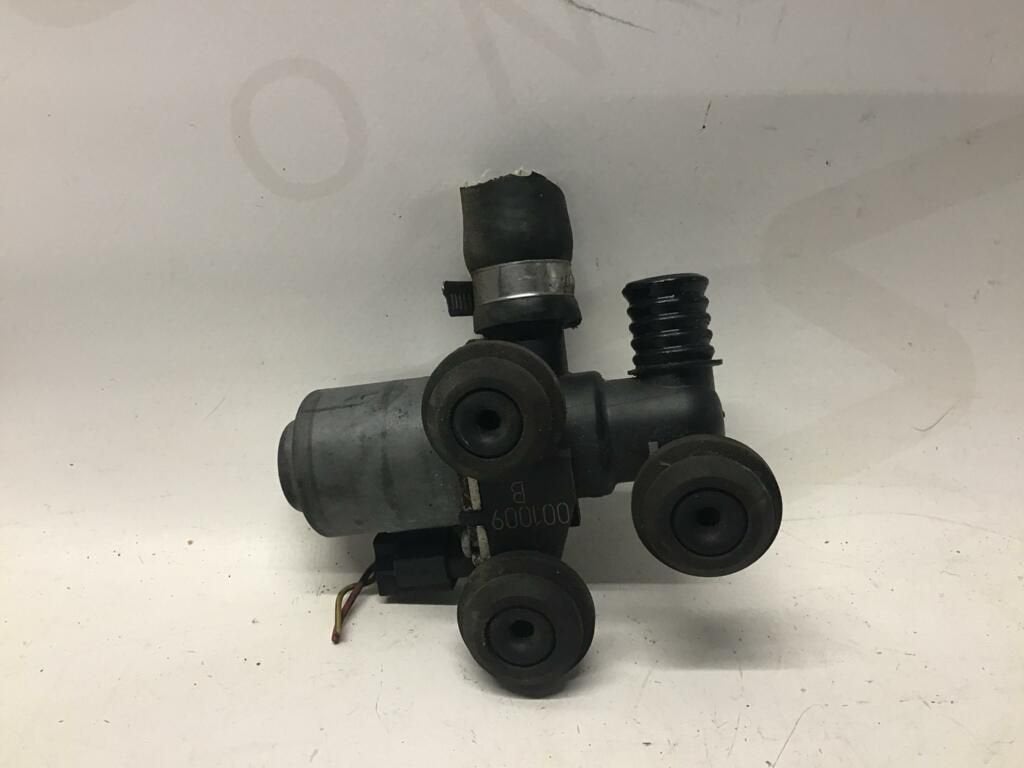 Extra waterpomp BMW E46 64118369805, Gebruikt, -, -, Ophalen of Verzenden