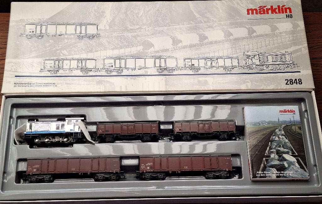 Märklin HO 2848 Cementtrein met dieselloc V36 van de NMBS, Ophalen of Verzenden, Zo goed als nieuw, Treinset, Märklin