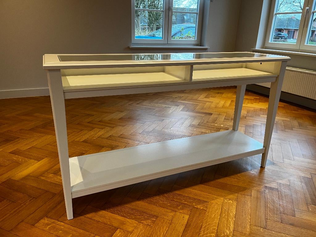 Bijzettafel IKEA LIATORP in uitstekende staat, Huis en Inrichting, Ophalen, Zo goed als nieuw