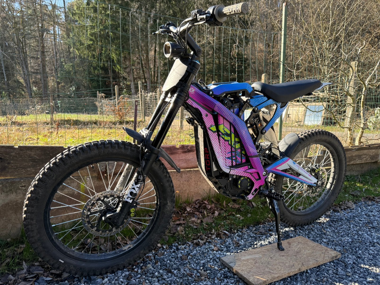 Surron light beee, Vélos & Vélomoteurs, Enlèvement, Comme neuf