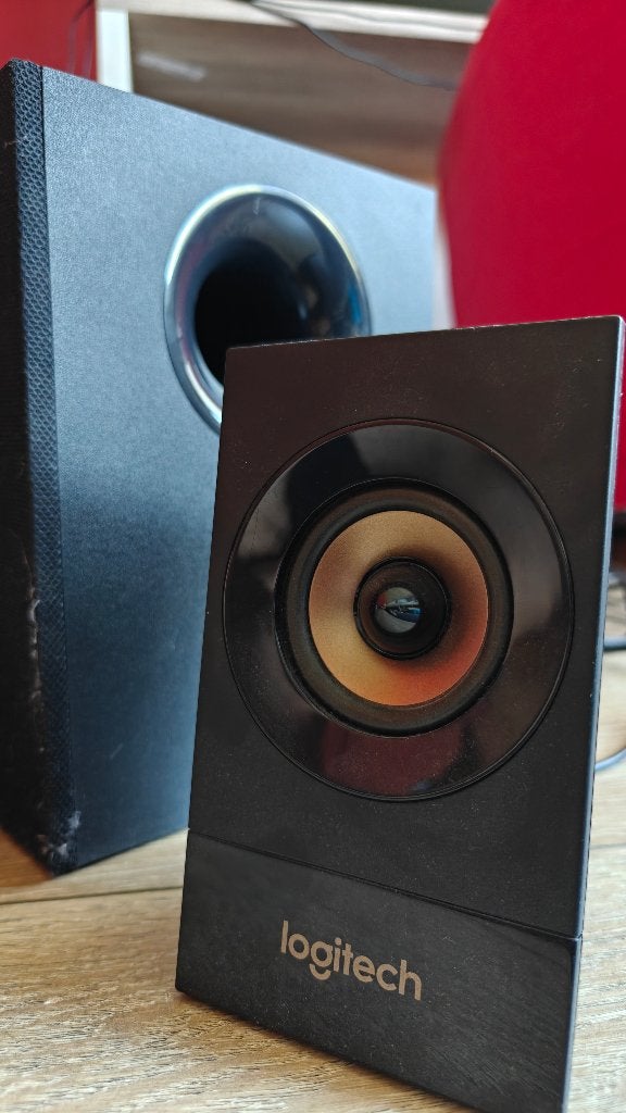 Logitech z533 boxen, Audio, Tv en Foto, Luidsprekerboxen, Ophalen, Zo goed als nieuw, Logitech