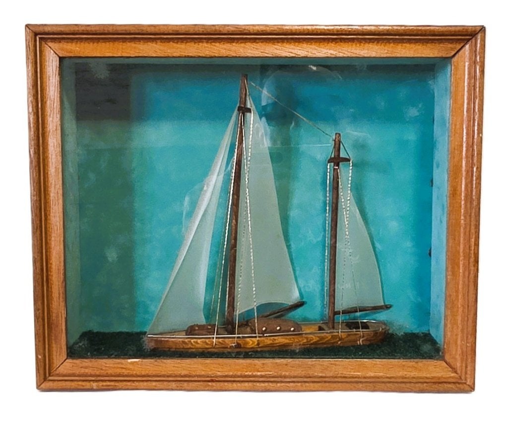 Boîte de visualisation ancienne avec voilier., Enlèvement ou Envoi