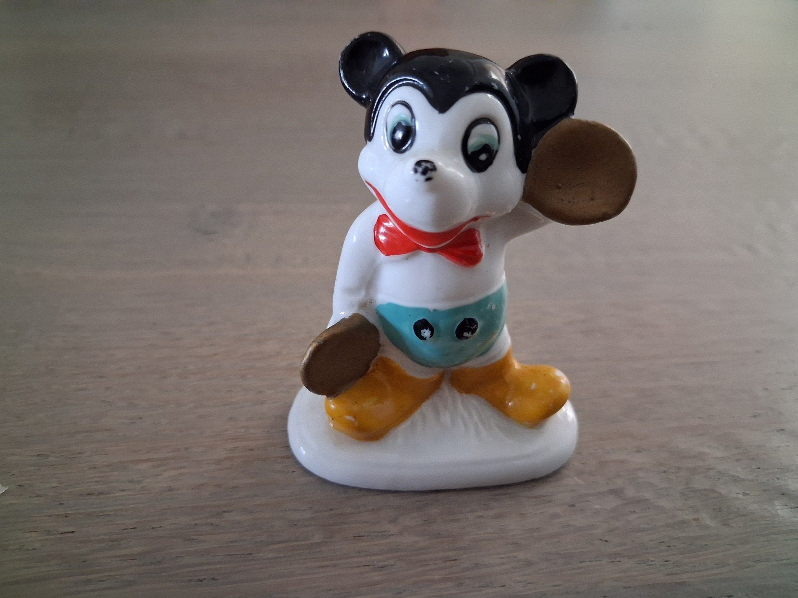 Mickey Mouse des années 50, Enlèvement ou Envoi, Mickey Mouse