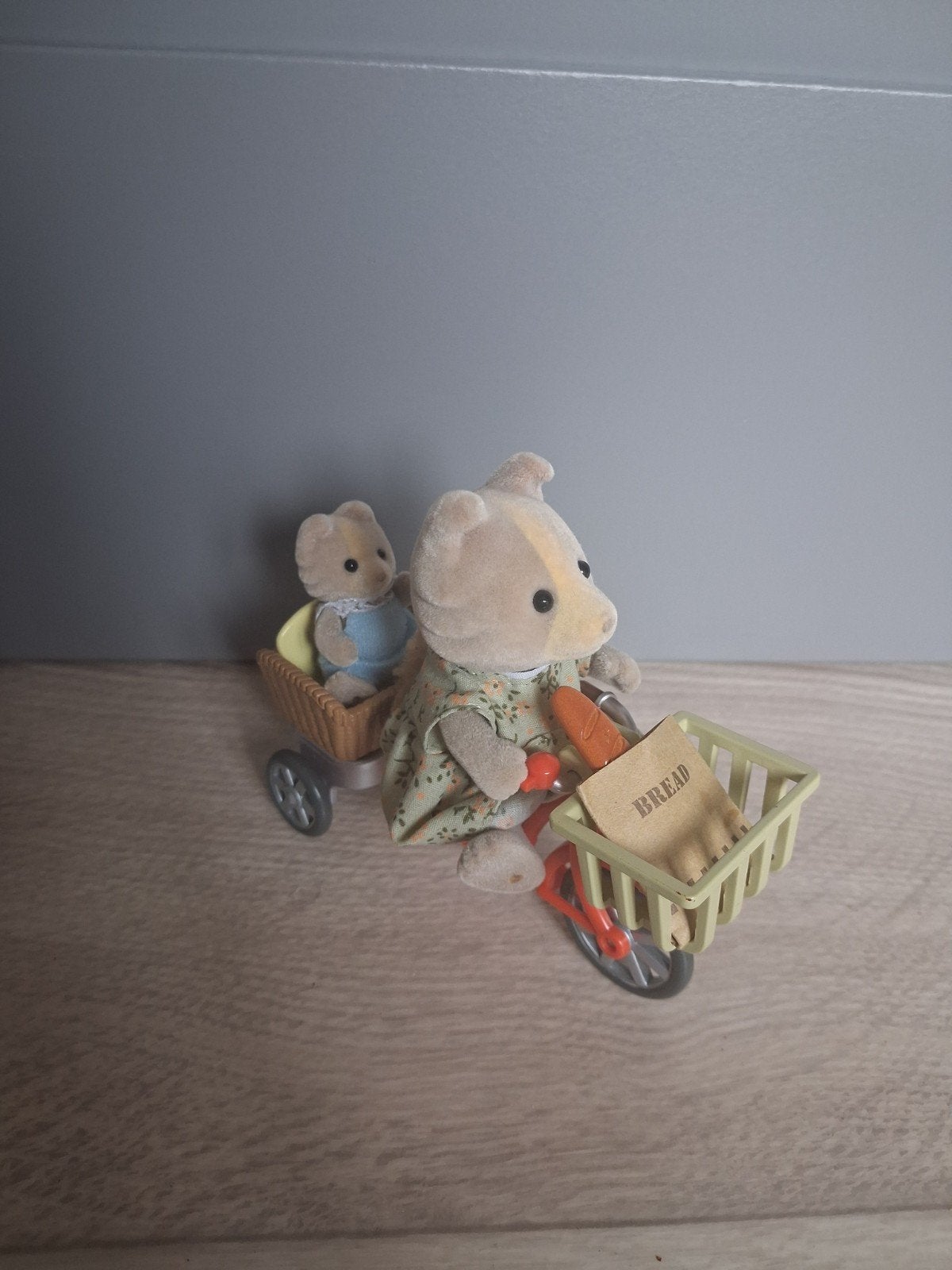 Sylvanian, maman, enfant et vélo, Enlèvement ou Envoi, Neuf