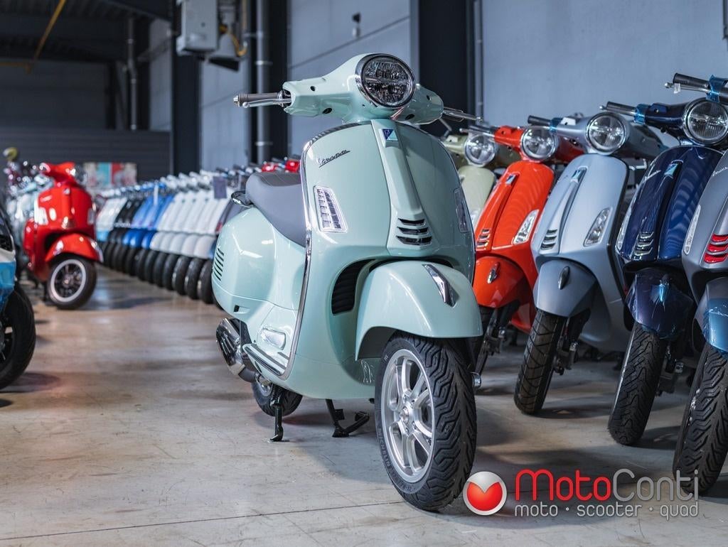 Vespa GTS 310 [Fijn 0,0%] [-5%], Fietsen en Brommers, Ophalen, Nieuw, Benzine, 310 cc
