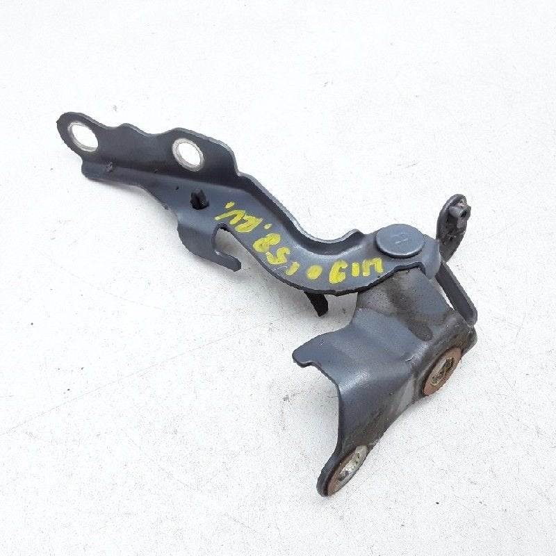 CHARNIERE DE CAPOT Toyota Corolla (E12) (11-2001/03-2007), Utilisé, Toyota