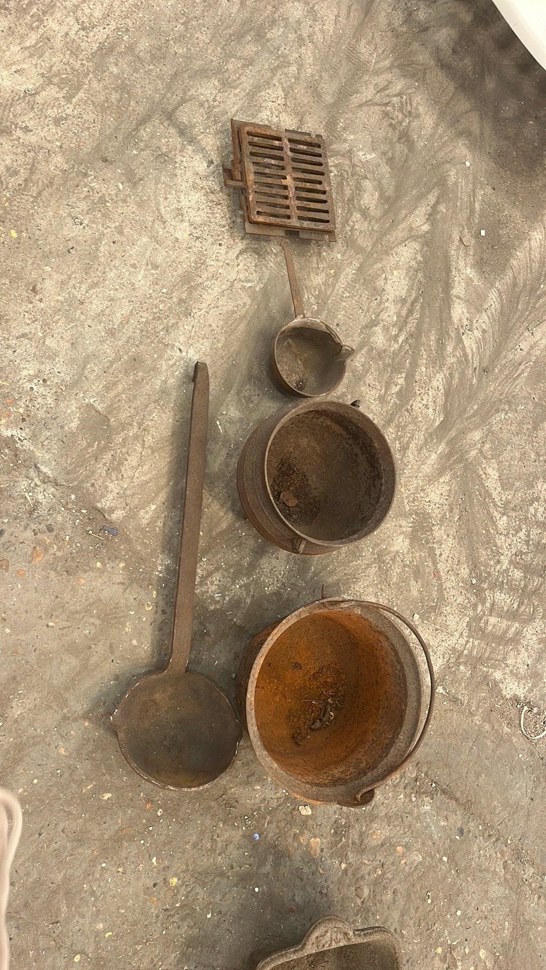 Antieke ijzeren ketel lepel pot …., Ophalen