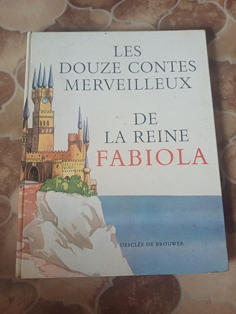 Les douze contes merveilleux de la Reine Fabiola, Verzamelen, Koningshuis en Royalty, Ophalen of Verzenden, Gebruikt, Tijdschrift of Boek