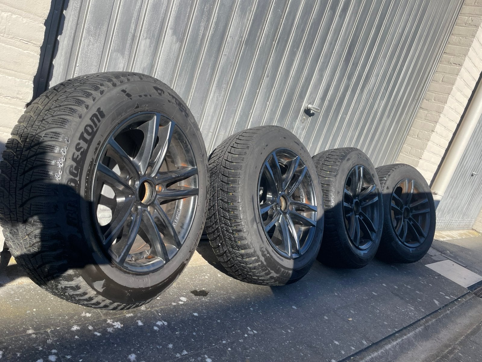 Rial X10 16/et31 avec pneus Bridgestone, Pneus et Jantes, Pneus hiver, 16 pouces, Véhicule de tourisme