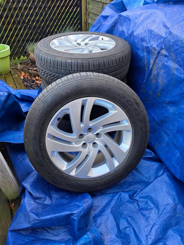 Range Rovers Evoque Banden en velgen. 18 inch, Auto-onderdelen, Banden en Velgen, Ophalen of Verzenden, 18 inch, Band(en)