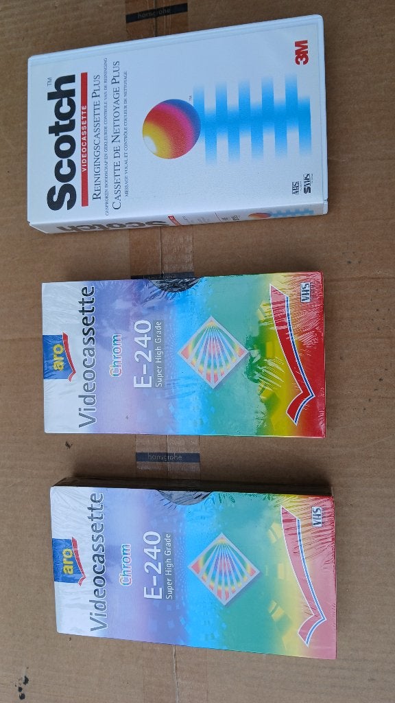 2 videocassette VHS,E-240+1 reinigingscassette-nieuw, Ophalen, Nieuw in verpakking, VHS