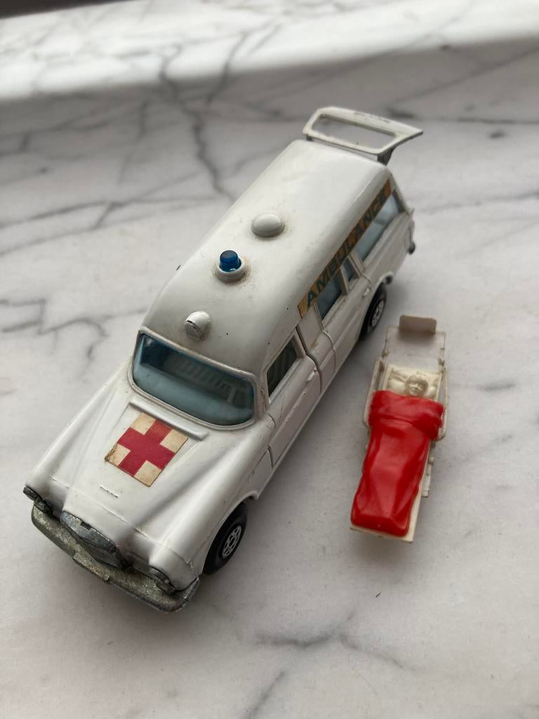 Retro matchbox ambulance, Enlèvement, Utilisé, Voiture, Matchbox