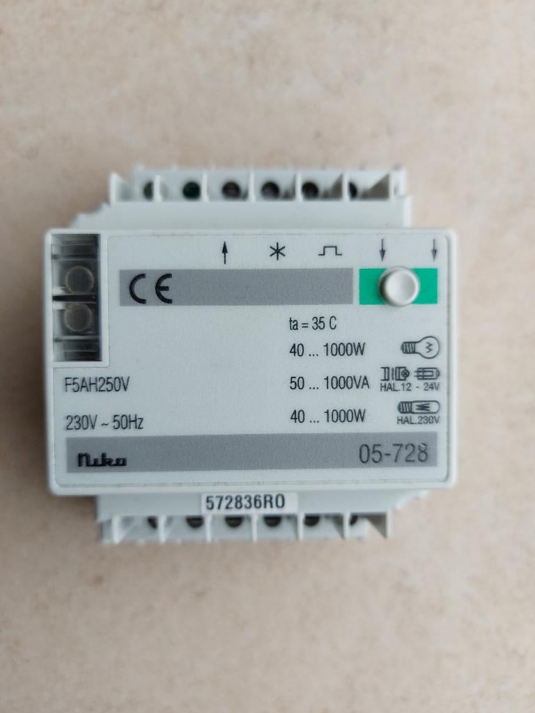 dimmer NICO 05-729 F5AH250V modulair 1000w, Ophalen, Zo goed als nieuw, Overige typen