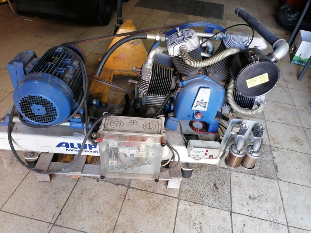 ALUP 4 cil zuigercompressor, Doe-het-zelf en Bouw, Ophalen