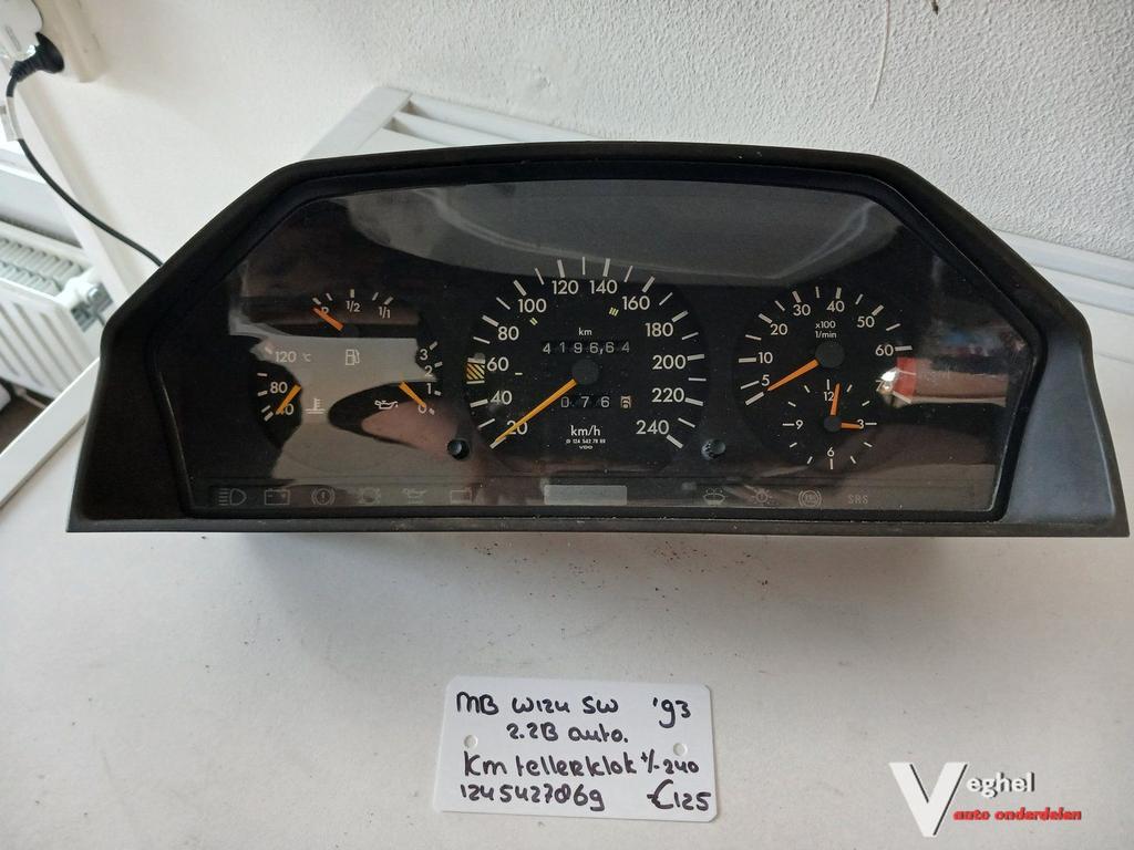 MB W124 sw 2.2B auto.  4drs Kilometertellerklok  124547869 ', Auto-onderdelen, Dashboard en Schakelaars, Gebruikt, -, -, Ophalen of Verzenden