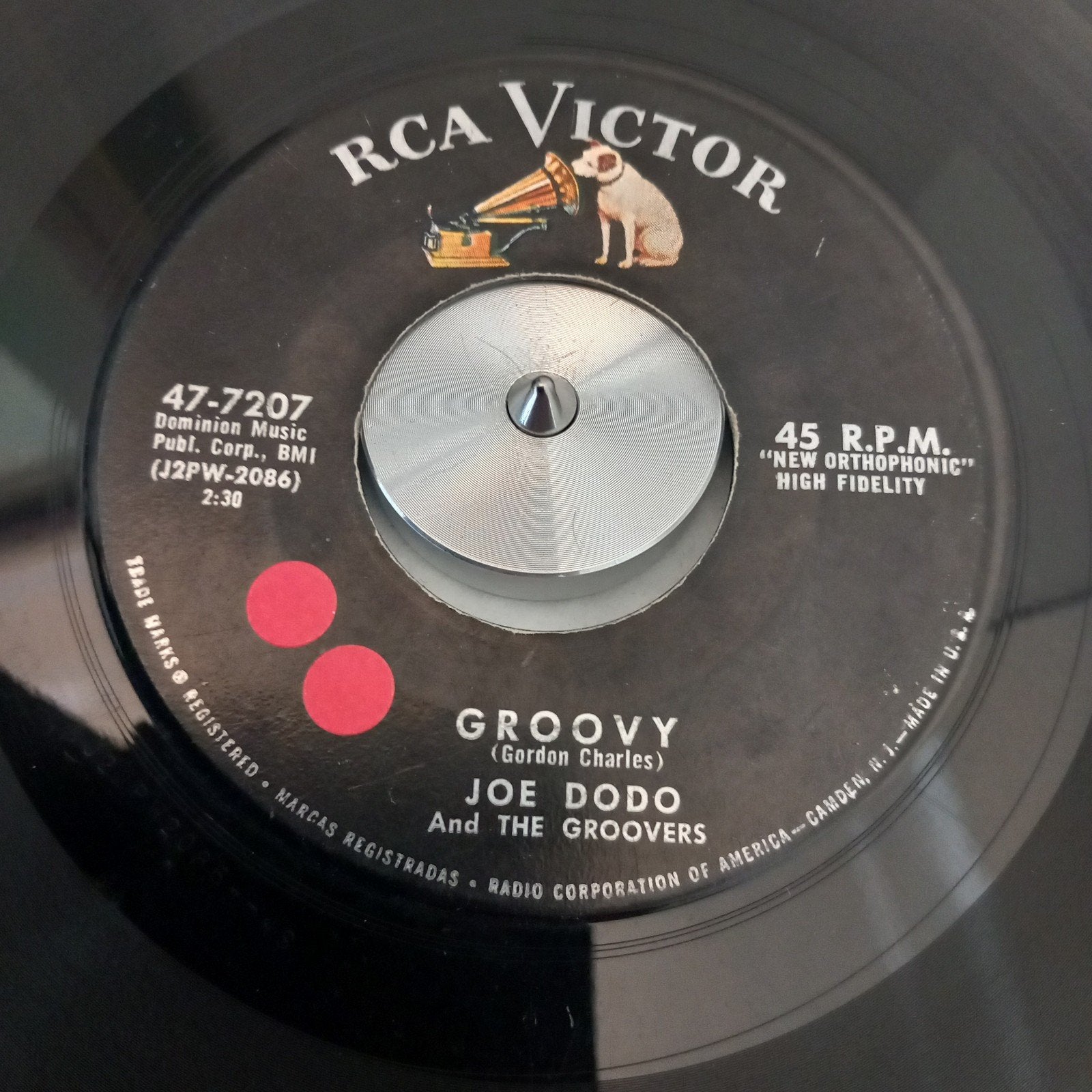 JOE DODO . GROOVY .POPCORN USA 45T, Enlèvement ou Envoi