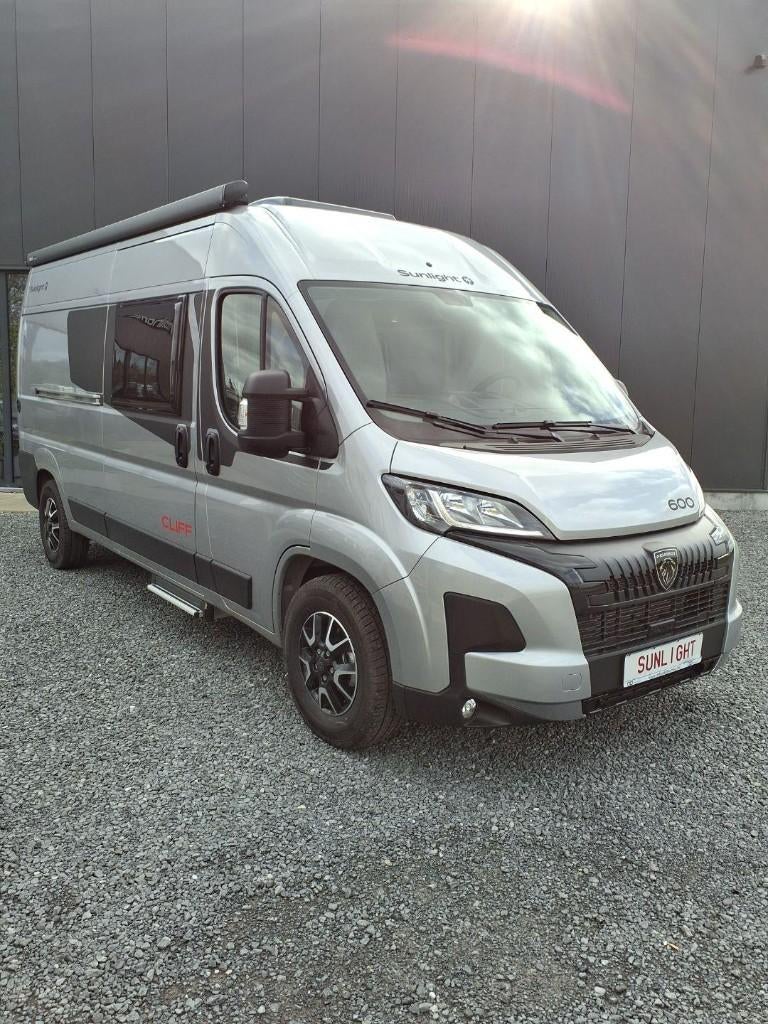 🚐✨ Sunlight Cliff 600 DD Editie  - € 59000  🔥, Caravanes & Camping, Camping-cars, Sunlight, Boîte manuelle, 5 à 6 mètres, Marchepied électrique