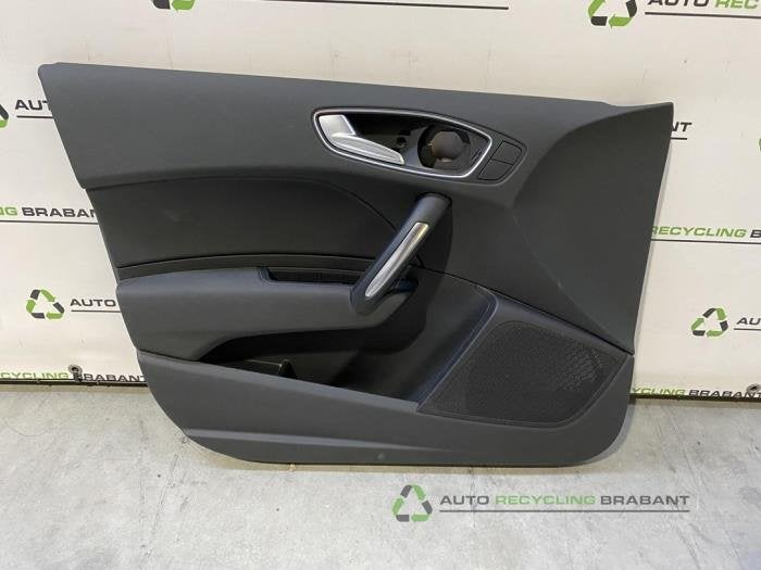 Revêtement portière 4portes avant gauche d'un Audi A1, -, 3 mois de garantie, Utilisé, -
