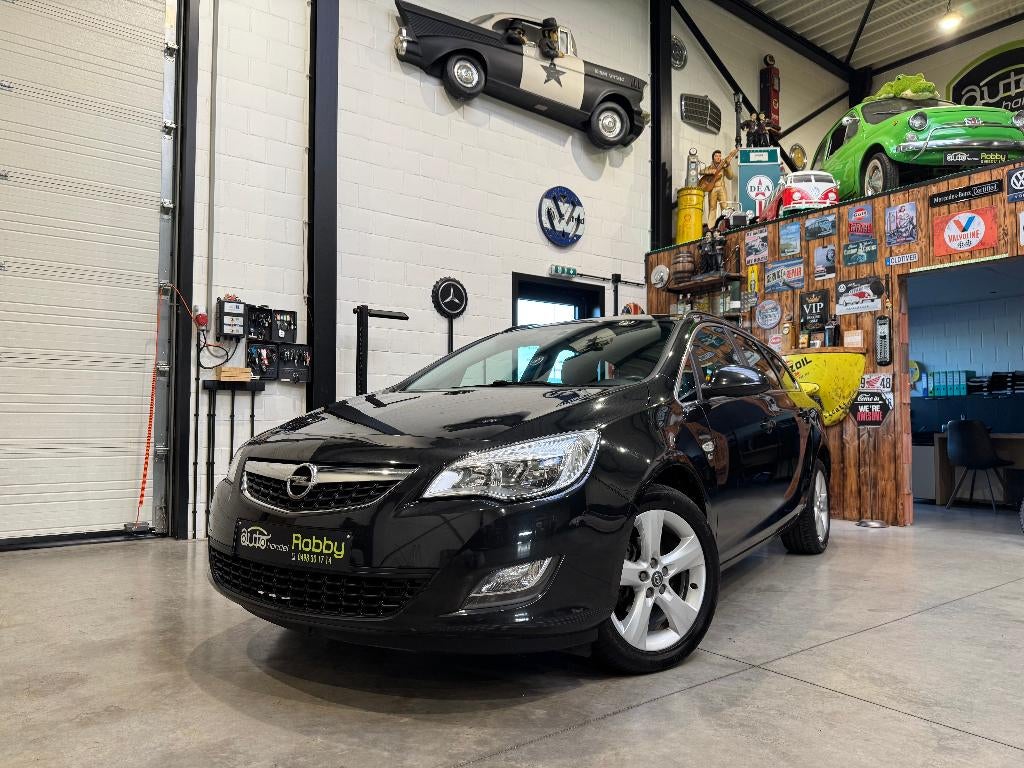 Opel Astra Sports Tourer 1400 cc à essence - Excellent état, Euro 5, Achat, Entreprise, Noir