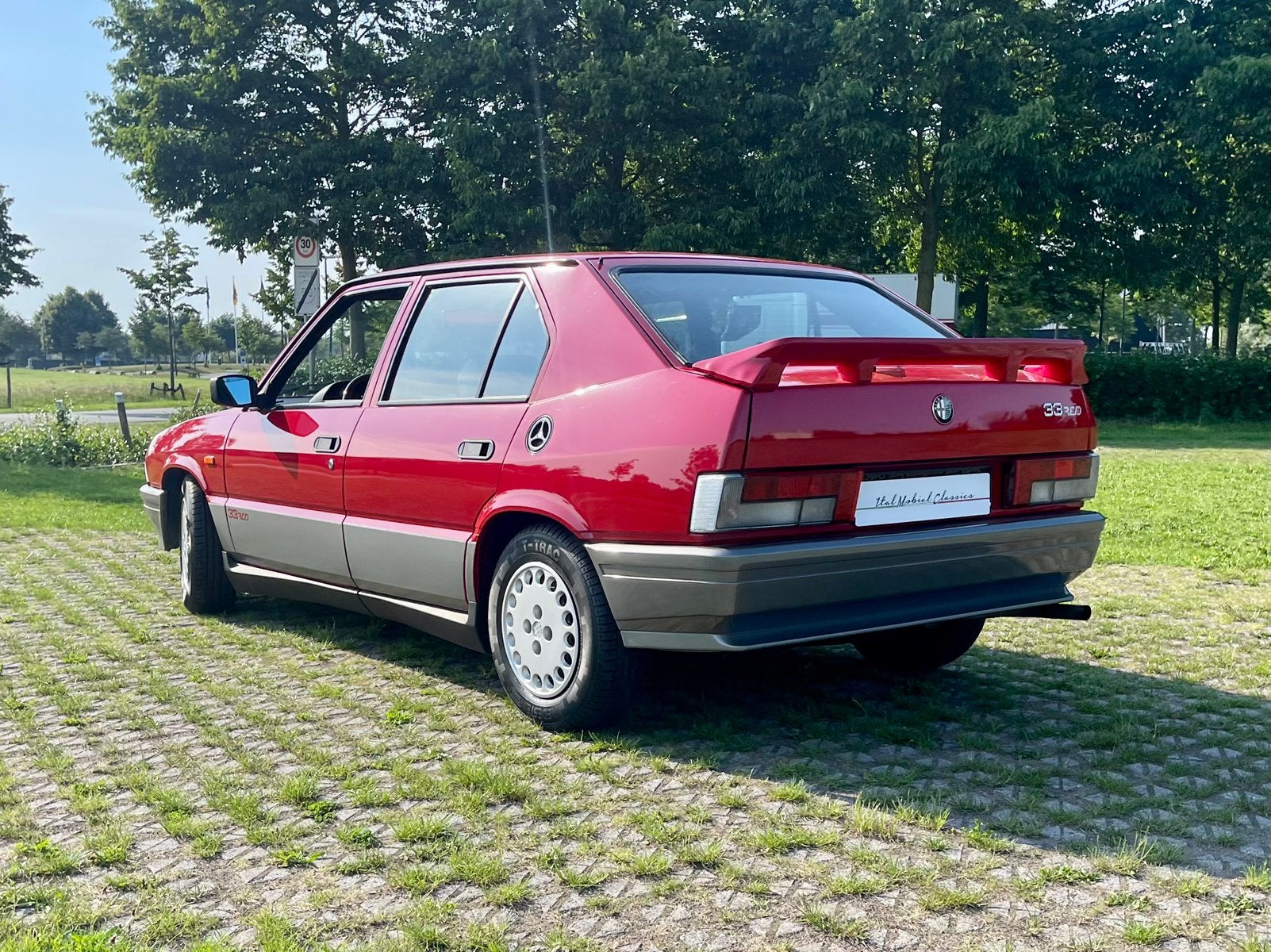 Alfa Romeo Red 33, foto 5