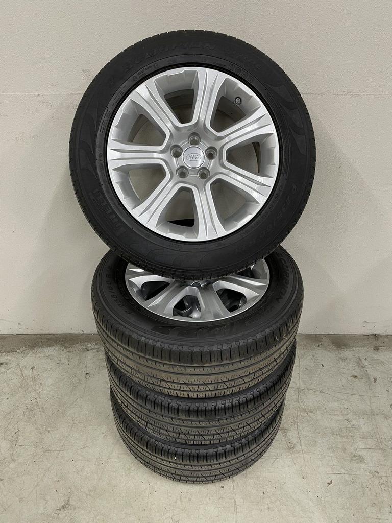 All seasonset LR Evoque Pirelli Scorpion 4 Season 235/60 R18, Auto-onderdelen, Banden en Velgen, Banden en Velgen, All Season