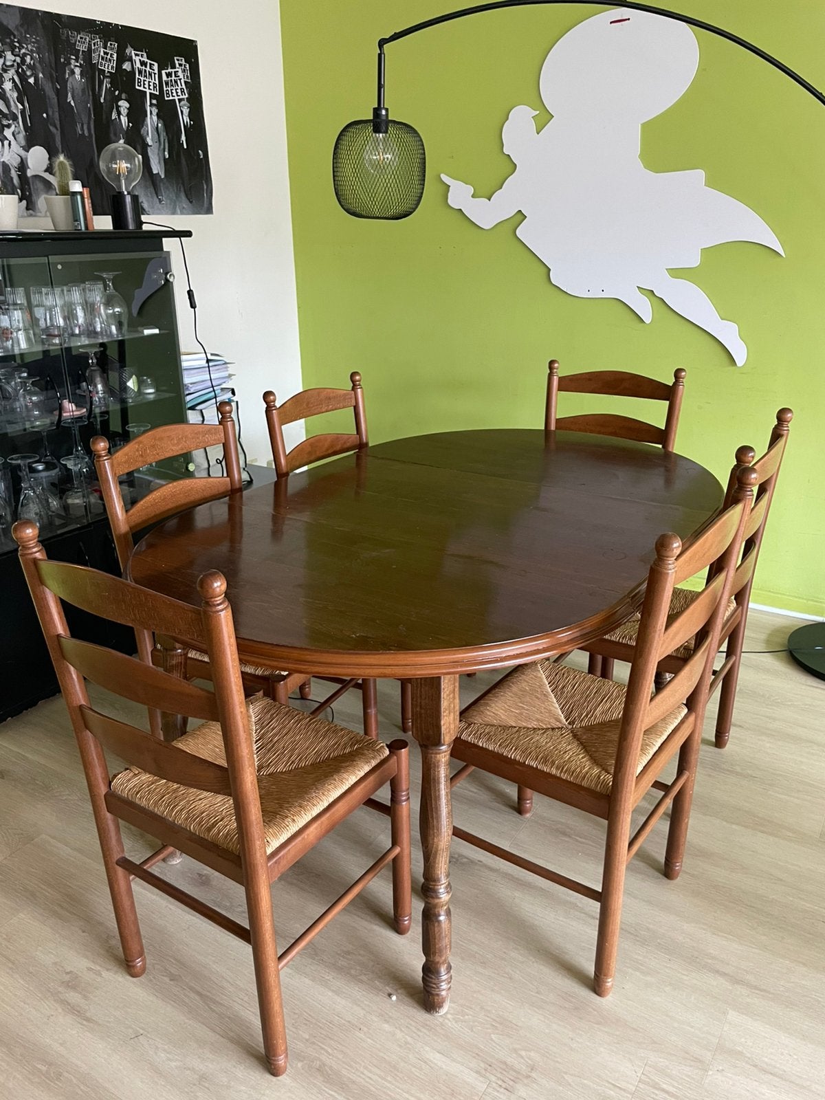 Mooie houten tafel met 6 stoelen, Ophalen, Zo goed als nieuw