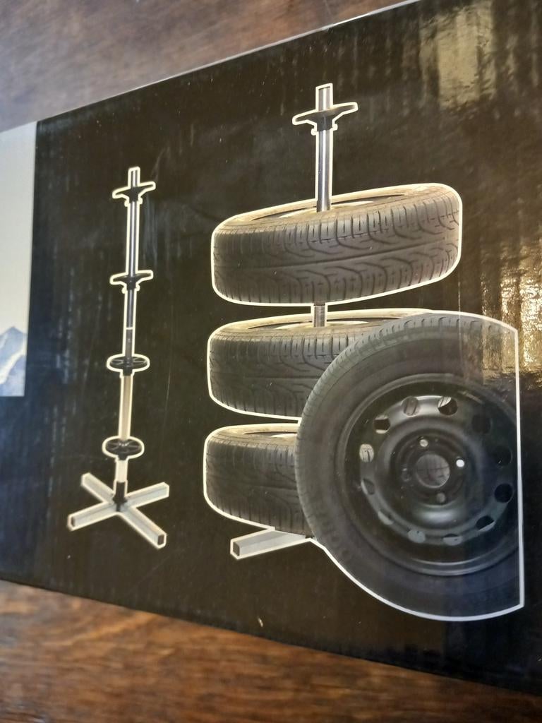 Rek om nieuwe velgen in op te bergen, Auto-onderdelen, Banden en Velgen, Velg(en)