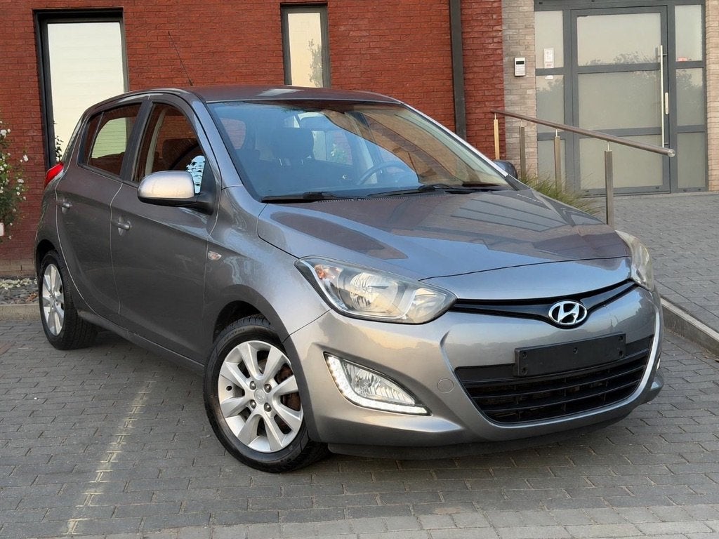 Hyundai i20 ( City ) 1.1CRDI ( 75Ch ) 133.118Km CT Ok, Autos, Hyundai, https://public.car-pass.be/vhr/4fc641bd-e53c-4e64-8c9d-cc357216eb58