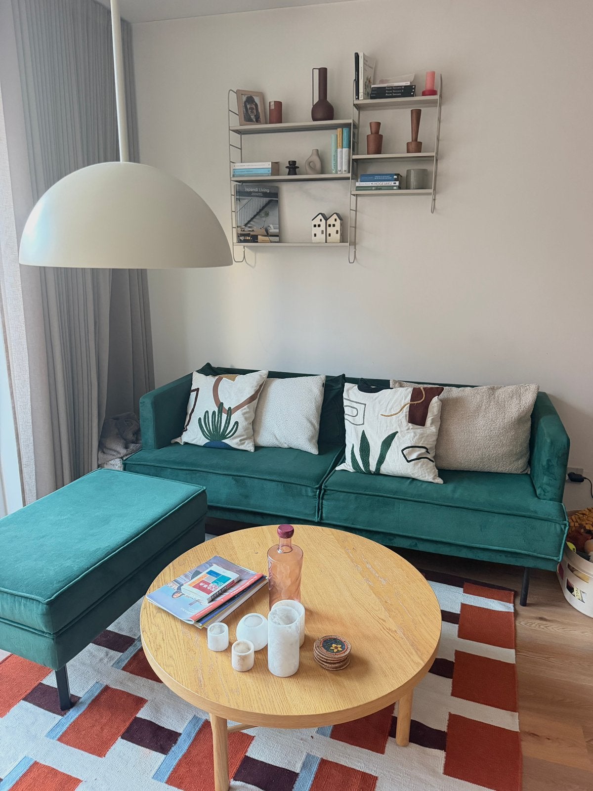 Groene velvet zetel, Ophalen
