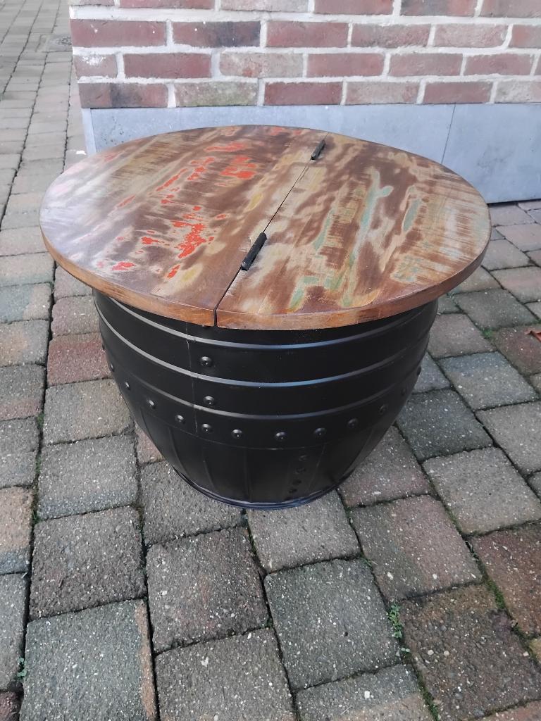 kist of salontafel zwarte kuip met deksel, Huis en Inrichting, Ophalen, Zo goed als nieuw