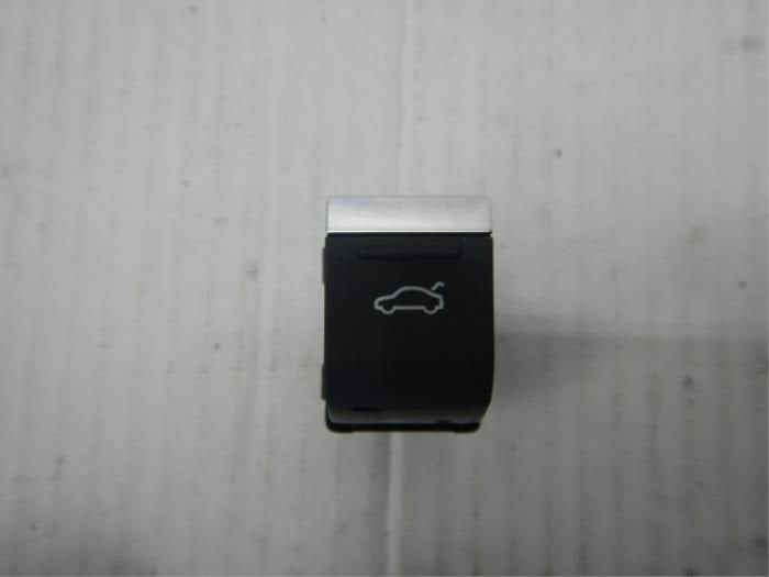 Schakelaar achterklep Audi E-Tron (22745610), Ophalen of Verzenden, Gebruikt