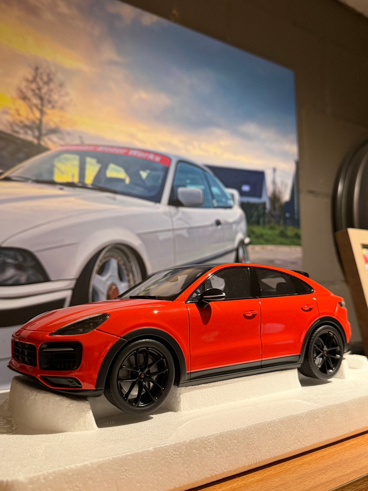 Porsche Cayenne S coupe dealer model, Enlèvement ou Envoi, Comme neuf