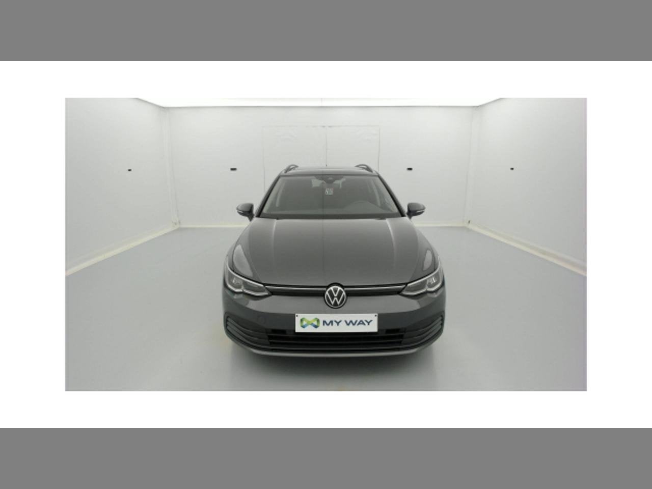 Volkswagen Golf VIII SW 1.0 eTSI Life DSG, Auto's, Automaat, Adaptive Cruise Control, https://public.car-pass.be/vhr/39907fe3-6720-4112-b513-01aa346b6199