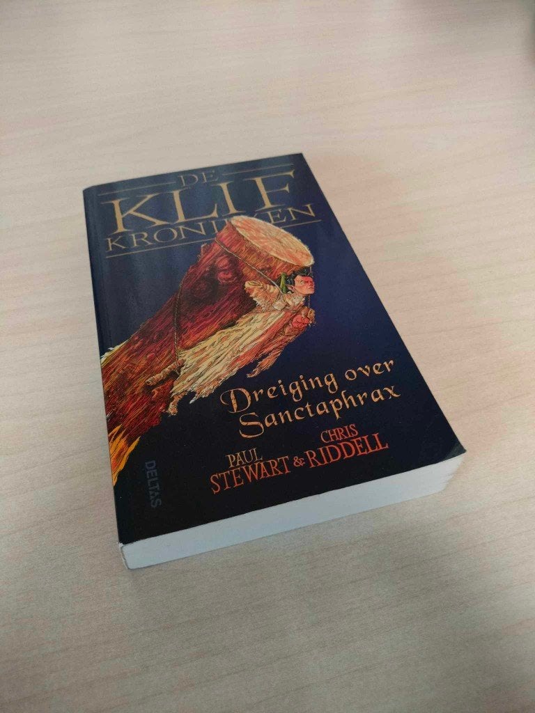Dreiging over Sanctaphrax - De Klifkronieken, Enlèvement ou Envoi, Fiction, Comme neuf, Paul Stewart; Christopher Barry Riddell