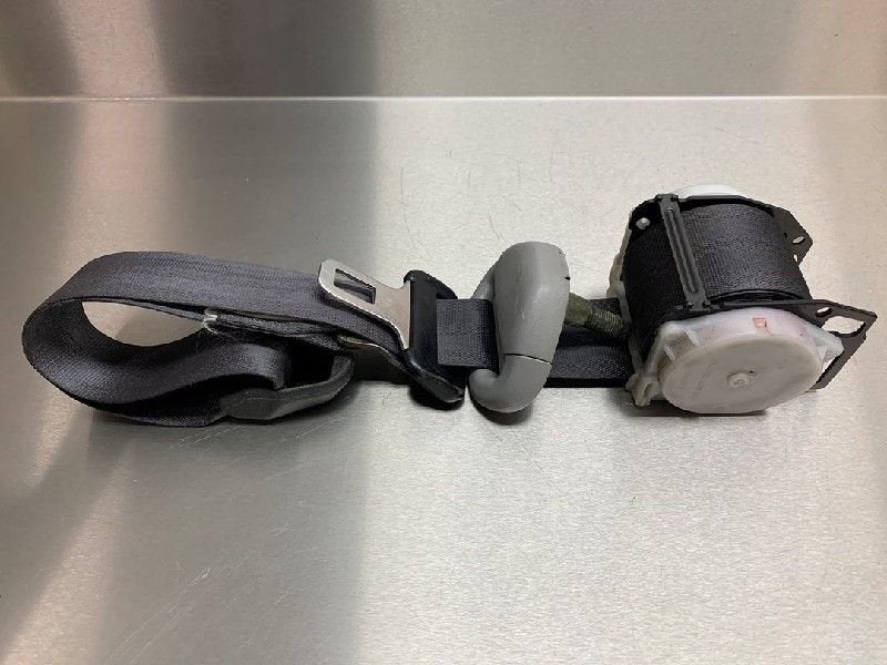 CEINTURE DE SECURITE ARRIERE GAUCHE Avensis Verso (M20), Utilisé, Toyota