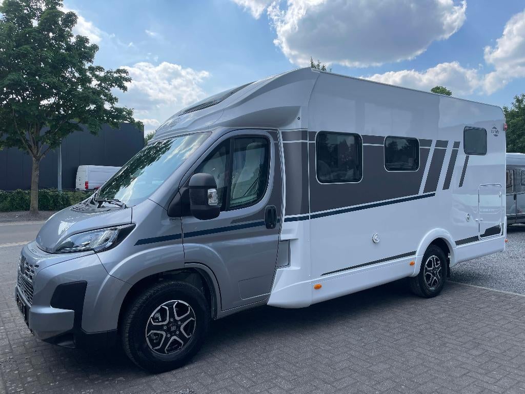 Carado T338 Pro+ - BTW-verrekenbaar, Automaat, Airbags, Koelkast, Ringverwarming