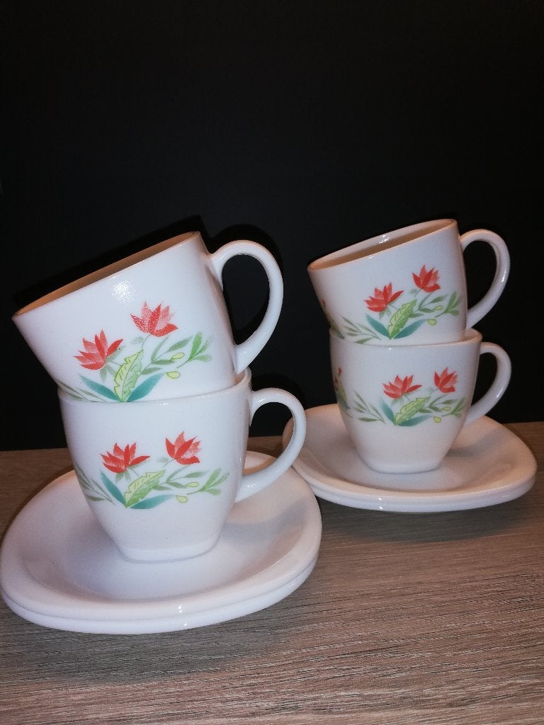 4 Arcopal kop en schoteltjes  Nieuw, Overige materialen, Overige merken, Nieuw, Ophalen of Verzenden
