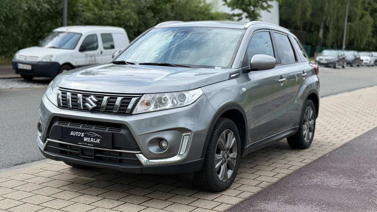Suzuki Vitara 4X4 / 1.0 Benzine/ Euro 6/ Garantie 12m, Dealer onderhouden, 4 cilinders, Bedrijf, SUV of Terreinwagen