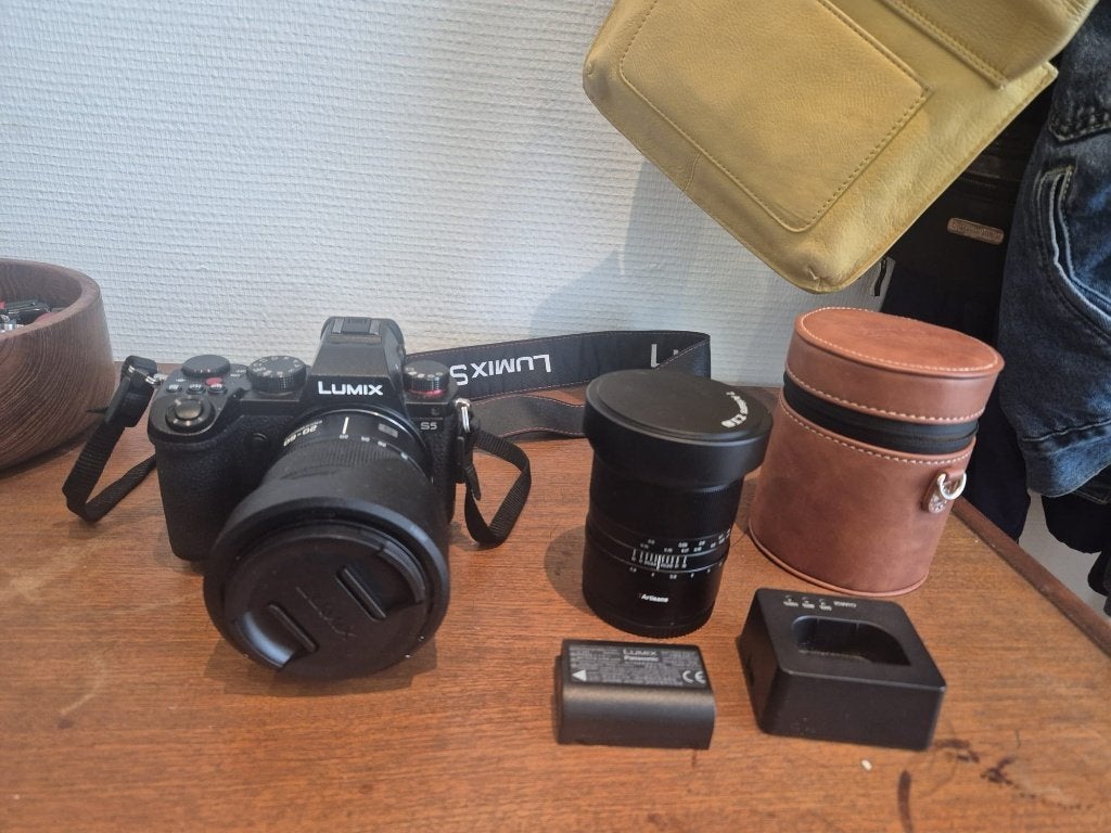 Lumix S5 + 20-60mm F3.5-5.6 + 7artisans 10mm F2.8 II, Audio, Tv en Foto, Foto | Lenzen en Objectieven, Ophalen, Zo goed als nieuw